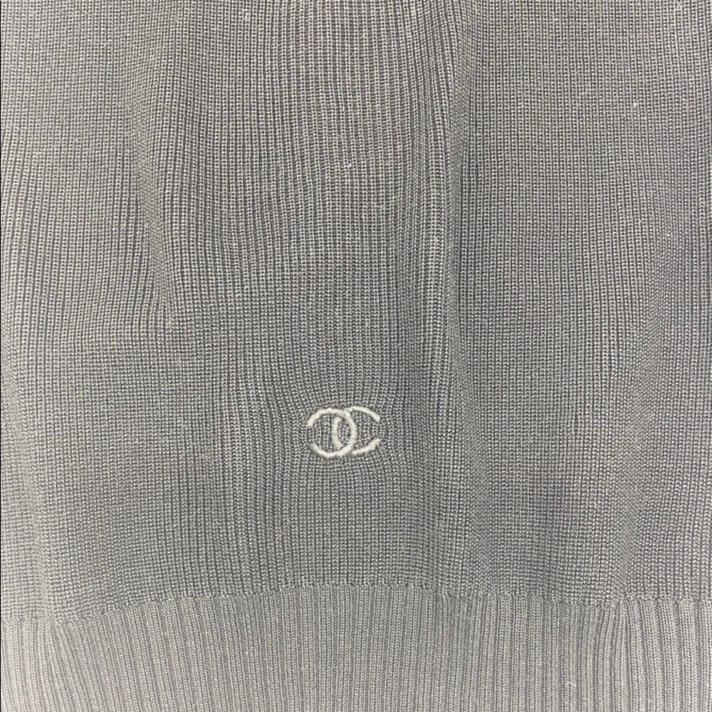 Chanel Ribbed Crop Top - Picture 4 of 6